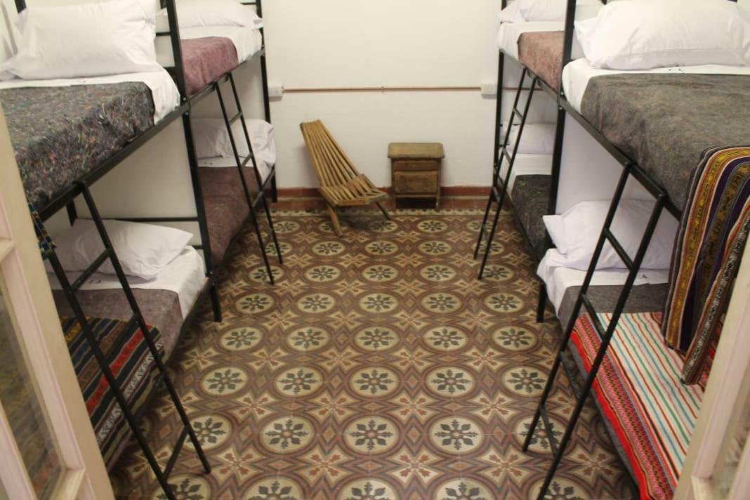 Casa Artigas Hostelコルドバ エクステリア 写真